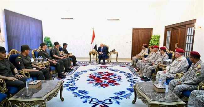 وفداً عسكرياً مصرياً رفيع المستوى يصل عدن