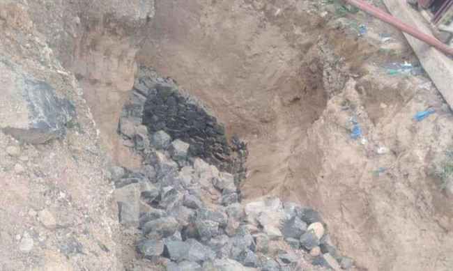 أب يشاهد مصرع نجله أمام ناظره بحادثة مؤلمة في ماوية ويغمى عليه