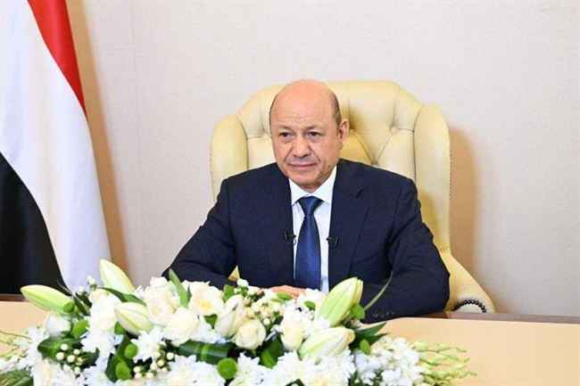 أبرز ما جاء في خطاب العليمي للشعب.. أشاد بموقف أعضاء المجلس الرئاسي والقادة الجنوبيين