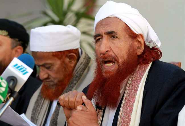 خطاب العليمي يثير انزعاج إخوان اليمن ويدخل قلوب الجنوبين.. زيد: اثبت انه رجل دولة بهذه الكلمات