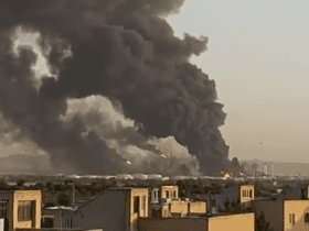 بعد ساعات من غرق أكبر سفنها العسكرية.. حريق مصفاة غاز إيرانية
