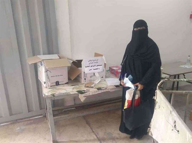 الإمداد الدوائي يرفد نازحي بني ضبيان والمستشفى التخصصي بعزان وبعض مجمعات عدن بالأدوية والمستلزمات الطبية