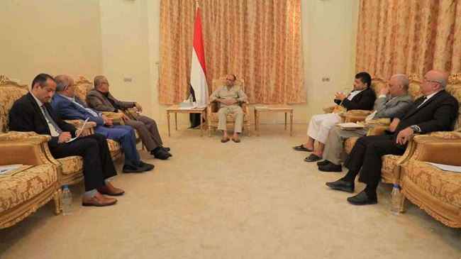 الحوثيون يتحدثون عن توحيد البنك المركزي في صنعاء وعدن