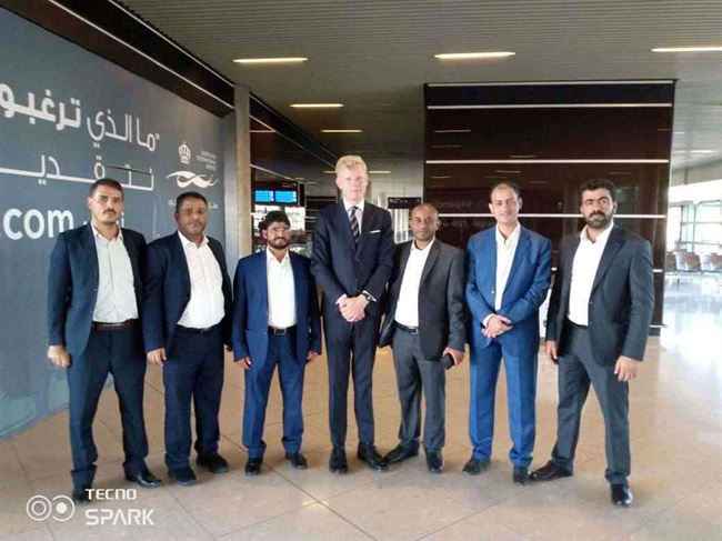 كاتب سياسي : المجتمع الدولي أمام مهمة صعبة بسبب استمرار تعنت الحوثي