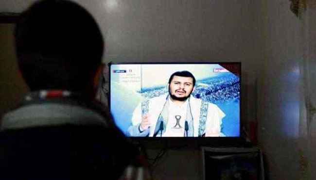 عبدالملك الحوثي يرفض فتح طرق تعز ويلوح بحرب جديدة.. تفاخر في خطابه بالصواريخ