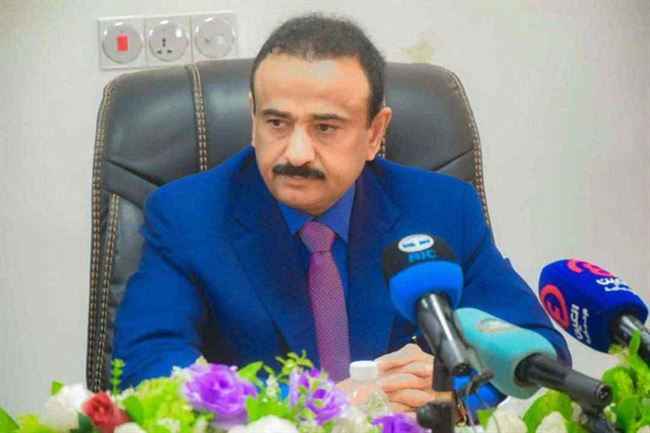 محافظ شبوة يتابع قضية ضبط أخطر مروجي الشبو والمخدرات .. ويتوعد