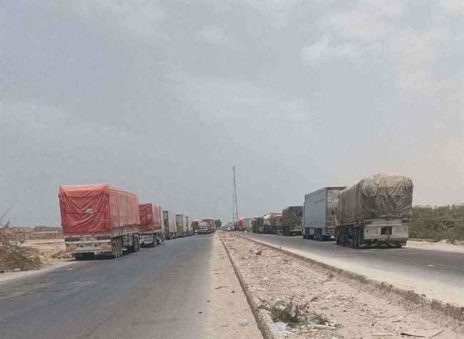 قطع طريق دولي يربط اليمن بسلطنة عمان  .. انتفاضة شعبية احتجاجا على انقطاع الكهرباء