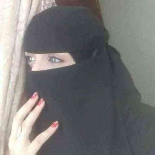 مقاتل حوثي في صنعاء يصب ماء مغلي على وجهه زوجته وجسدها قبل تصفيتها بالرصاص.. تفاصيل