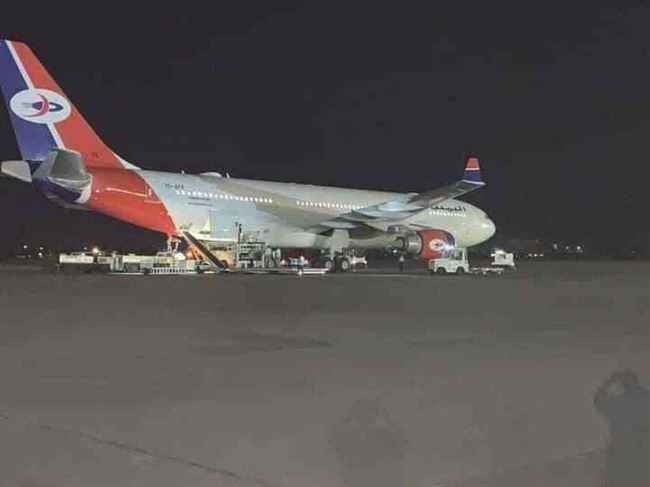 رحلات مطار صنعاء مستمرة وطرقات تعز مغلقة بخيانة الأمم المتحدة ومبعوثها لليمن