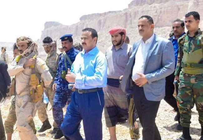 محافظ شبوة يوزر موقع الهجوم الإرهابي ويطلق تصريح قوي