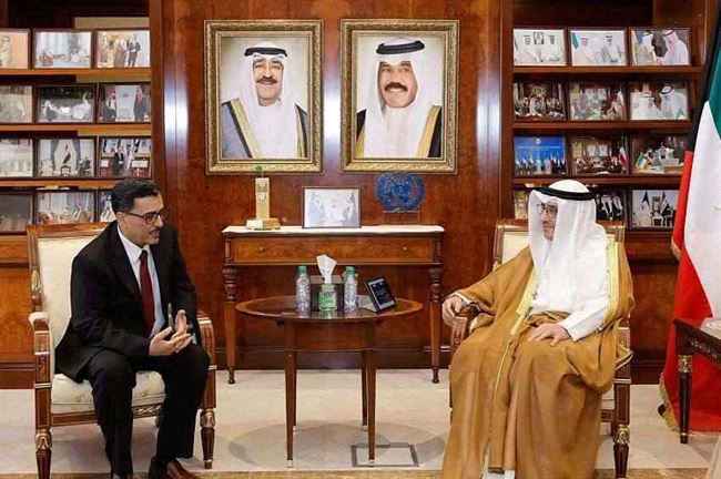 الرئيس العليمي يبعث رسالة خطية إلى ولي العهد الكويتي.. تفاصيلها