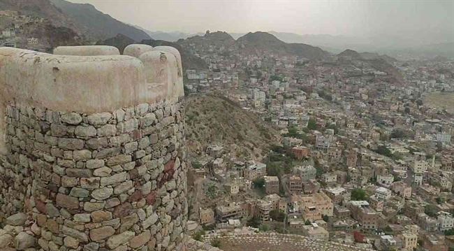 الساعات القادمة ستشهد اليمن أمطار وثلوج في 8 محافظات ومركز جوي يحذر المواطنين