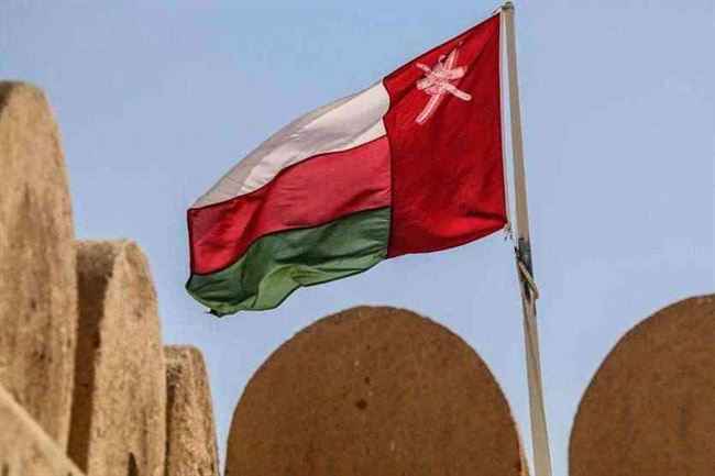 مقتل مواطن عماني داخل مدينة المهرة اليمنية ., تم رمي جثته قرب سوق للقات
