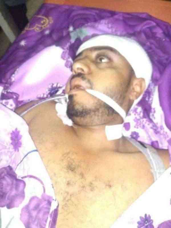إعدام جندي على يد ضابط كبير في محور تعز أمام مقر لواء عسكري