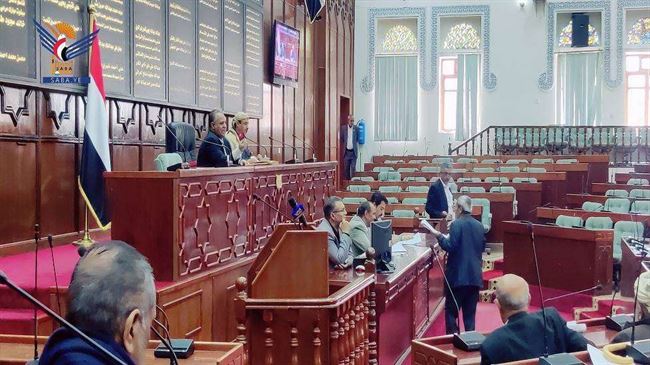 بالوثيقة .. ضربة قاسمة.. برلمان صنعاء يقر بفساد الحوثيين في مختلف المؤسسات