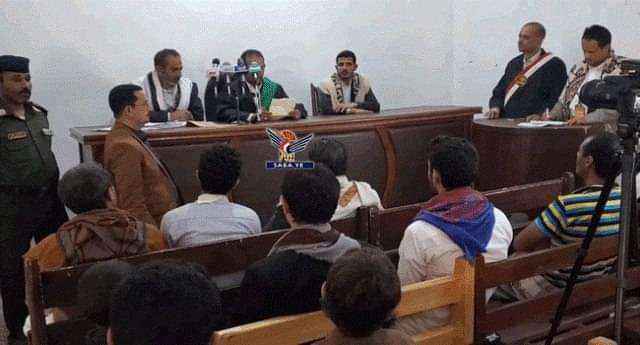 صدمة صنعاء كبيرة.. الحوثي يتورط بطلاق قرابة 100 امرأة من زوجها خلال شهر وسجلتها محكمة واحدة فقط