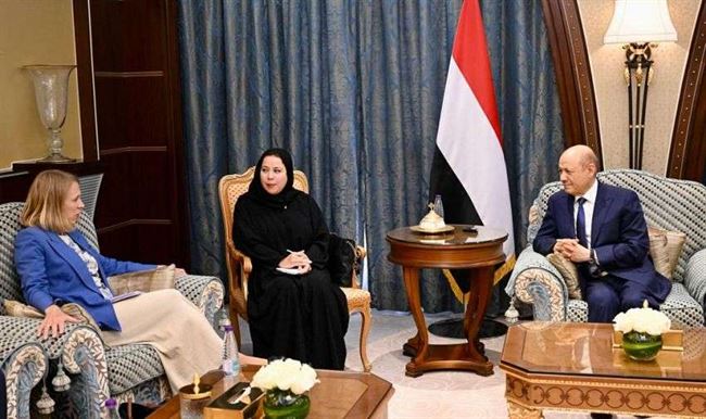 المجلس الرئاسي يجدد التزامه بالسلام الشامل
