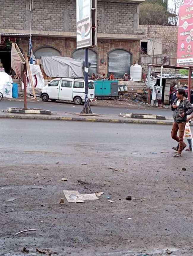 قيادة محور تعز تؤجر محلات نادي الصقر لاقاربهم ومدير النادي يكشف مستور الإخوان