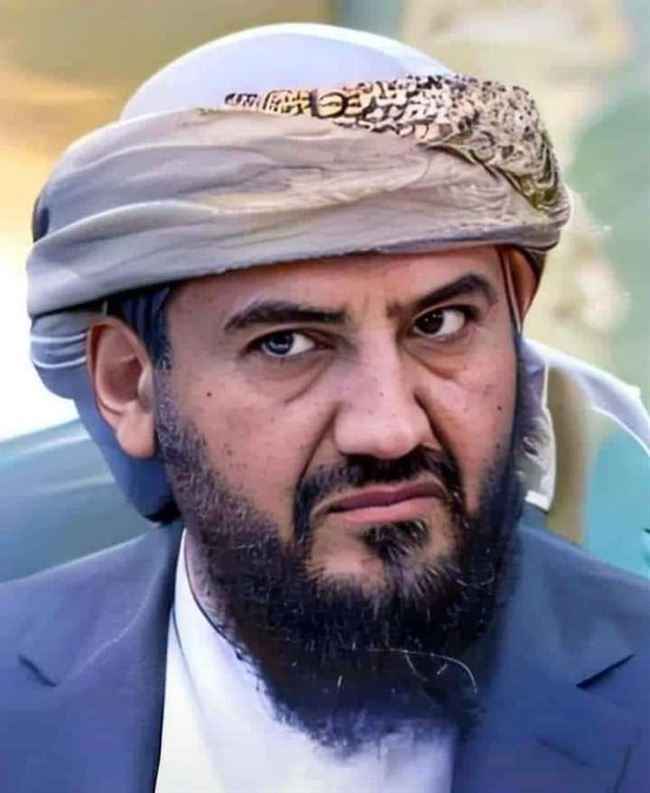 بعد هجوم العمالقة على معين عبدالملك.. لملس يمنع رسمياً توريد إيرادات عدن إلى حساب الحكومة