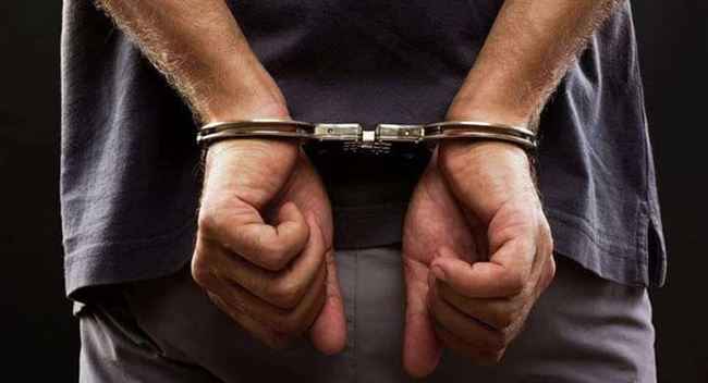 عذبه زوج والدته بوحشية حتى الموت.. شخص يقتل طفل العامين في حضرموت