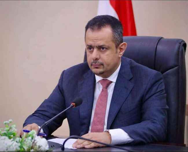 سياسي يمني: معين عبدالملك يدير عملية تزويد وقود الكهرباء بطريقة اللصوص