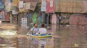 امطار وفيضانات تجبر 1700 أسرة على النزوح في 12 محافظة