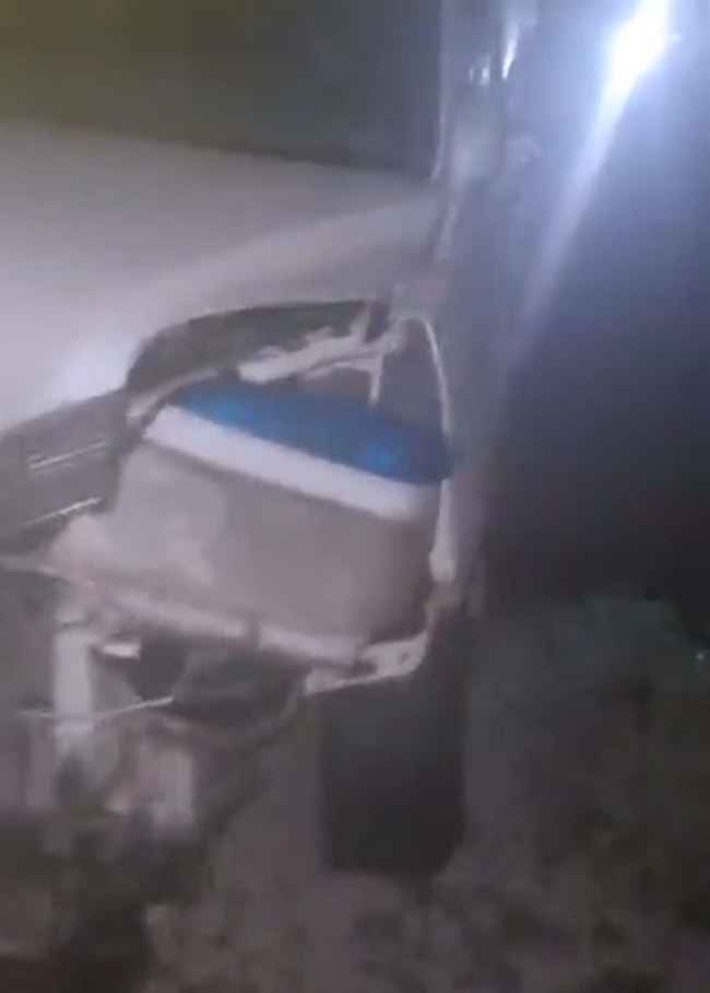 تدمرت سيارته ونجا منها العميد.. فيديو محاولة اغتيال مسؤول أمني كبير في عدن