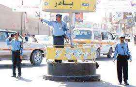 مسلحو الحوثي يعتدون على شرطي مرور وسط صنعاء باللطم والضرب