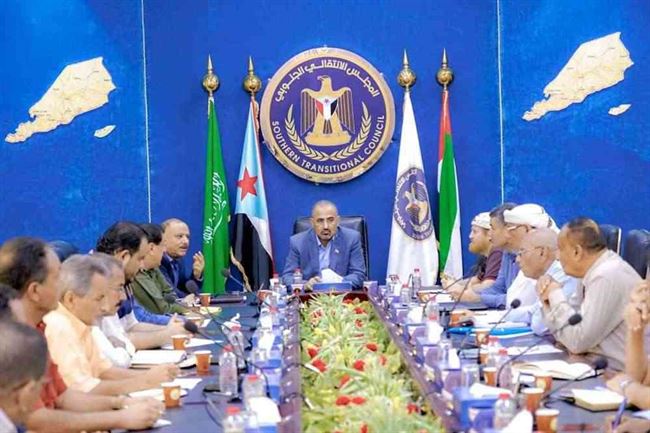 اجتماع اقتصادي برئاسة الزبيدي يكشف السبب الرئيسي في سقوط الريال اليمني ويقر هذه التدابير