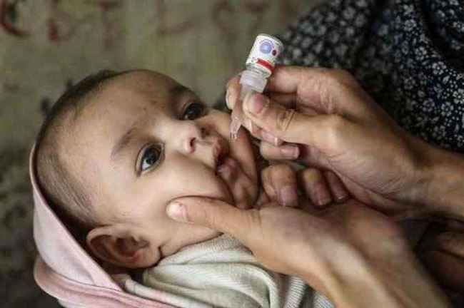 حملة تطعيم ضد شلل الأطفال تستهداف 1.2 مليون طفل باليمن
