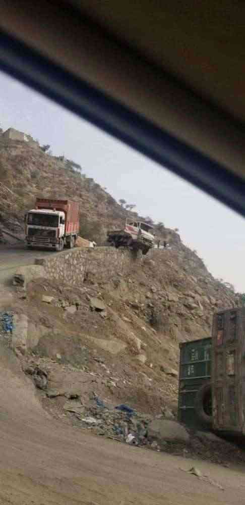 تحرك دولي في 3 اتجاهات لفتح طرقات تعز