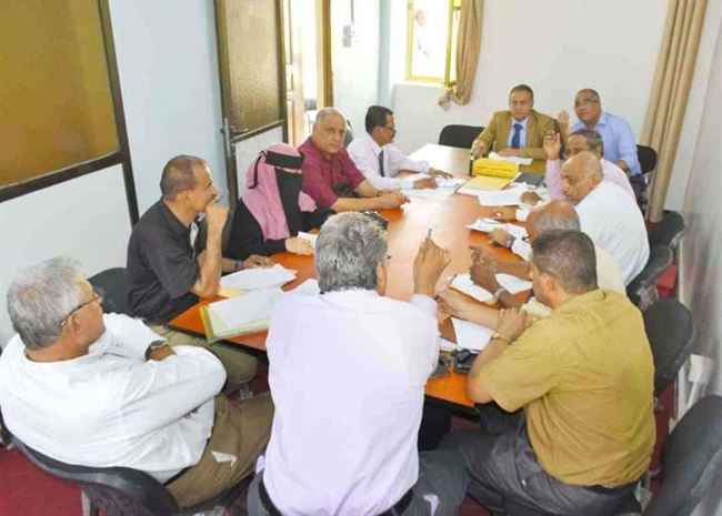 رئاسة جامعة عدن تفصل كلية الإعلام عن الآداب مالياً وإدارياً