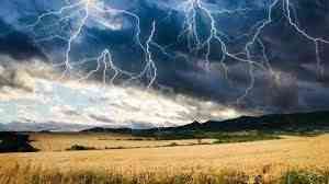 وزير الداخلية اليمني يعلن رفع الجاهزية لمواجهة هذا الخطر القادم من السماء
