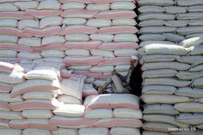 اخر ملاذ اليمنيين لإغلاق باب مجاعة الرغيف في هذه الدولة.. إعلان بشرى سارة