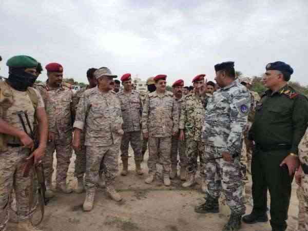 الوزير المقدشي يتفقد جاهزية خفر السواحل قطاع البحر الأحمر