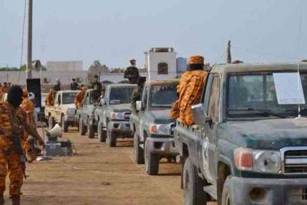 مداهمة وكر عصابة تقطعت لحافلة حجاج عائدون من السعودية.. اشتباكات عنيفة والحكومة تسرد الرواية كاملة