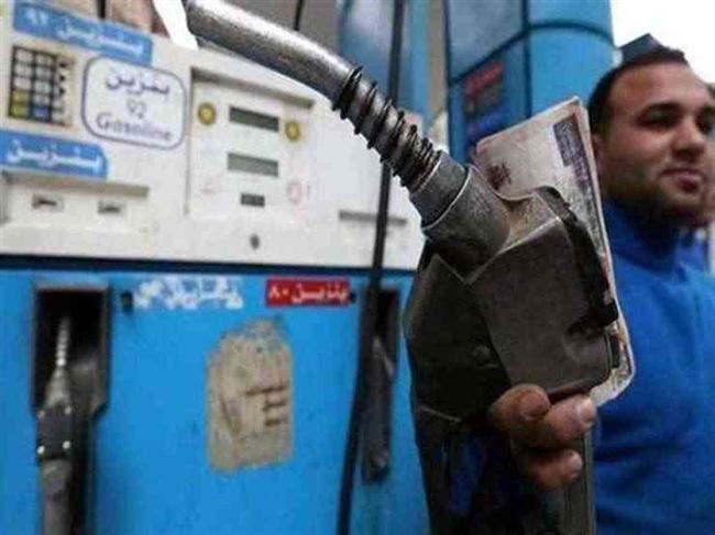 النفط يواصل مكاسبه بدعم من انخفاض مخزونات الخام الأميركية