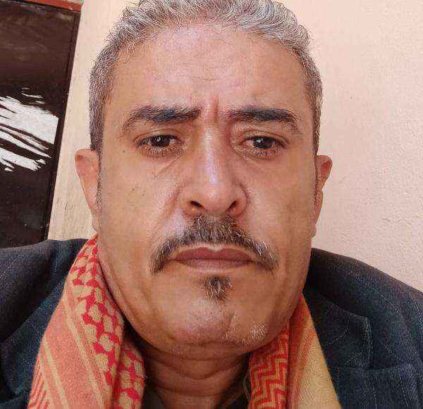 مسلحو الحوثي يقتحمون منزل صحفي بارز في صنعاء ويعتدون على أسرته
