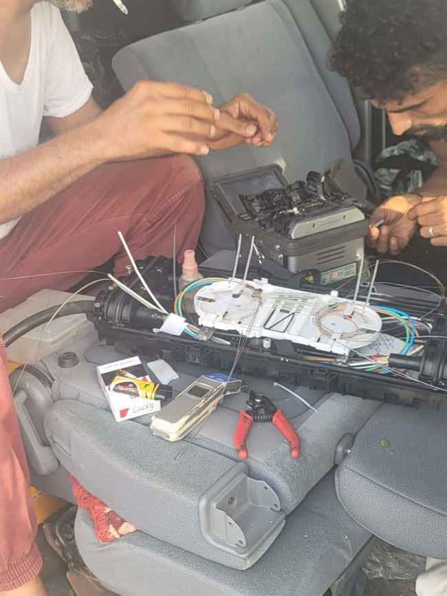 عمل تخريبي وراء انقطاع الاتصالات عن محافظة أبين