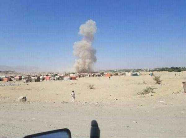 قصف حوثي يستهدف تجمع للنازحين في مأرب
