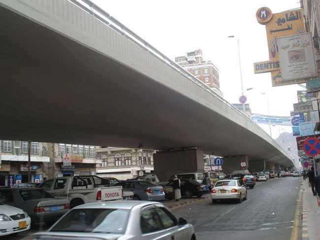 الحوثي يستدرج 200 قاضي في صنعاء إلى المصيدة.. صادر هواتفهم بعد إخفاءهم