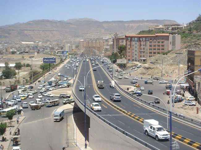 شابة في صنعاء تنتحر أمام مركز شرطة بعد ممارسة قيادات الحوثي ضدها هذا الأمر الصادم