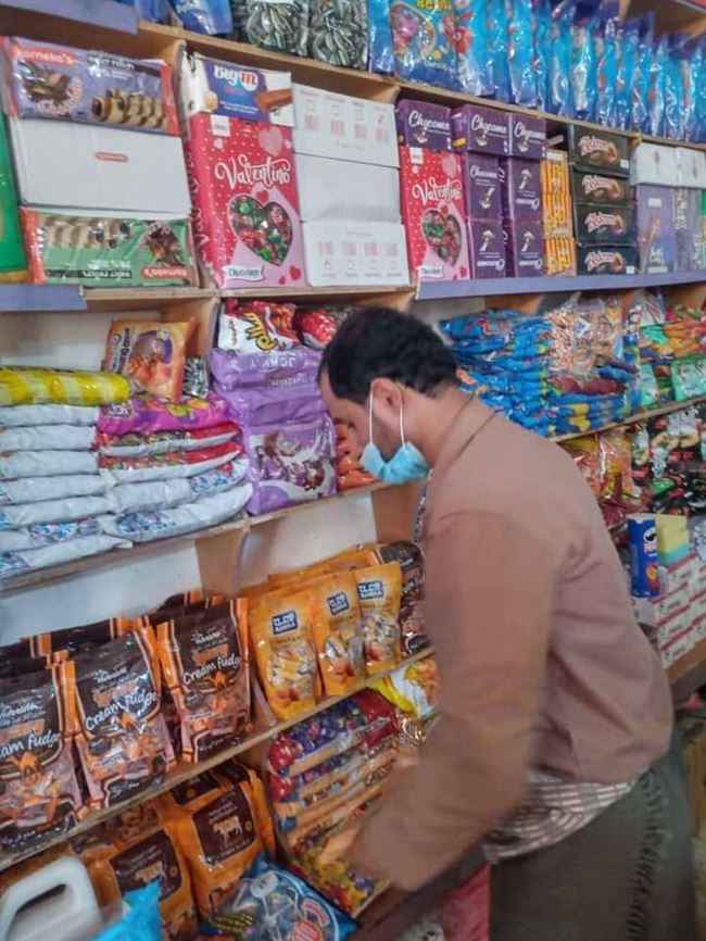 سلطة شبوة تشكل لجان لمراقبة صرف العملات واسعار المواد الغذائية