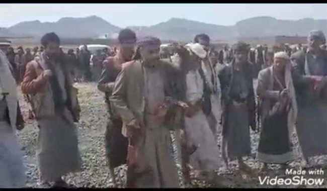أكبر مشايخ صنعاء وطوقها يحشد القبائل ضد الحوثي.. ظهر بفيديو يشكو من إذلال الحوثي لهم