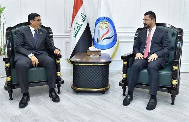 اليمن يطالب العراق بنقل 11 سجين يمني بينهم امرأة