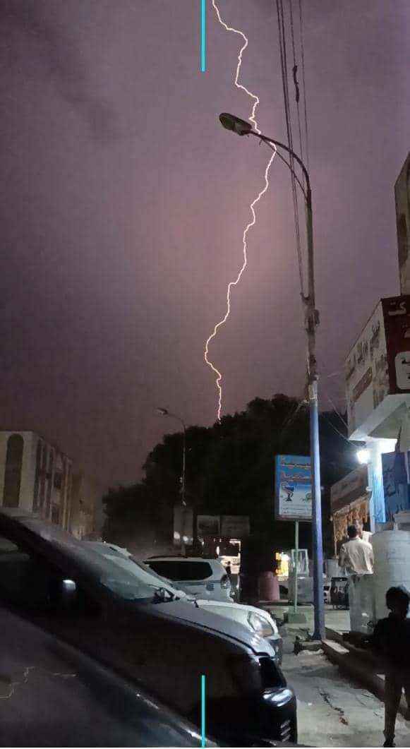 توفيتا فوراً.. صاعقة رعدية تضرب طفلتان وامرأة بهذه المحافظة