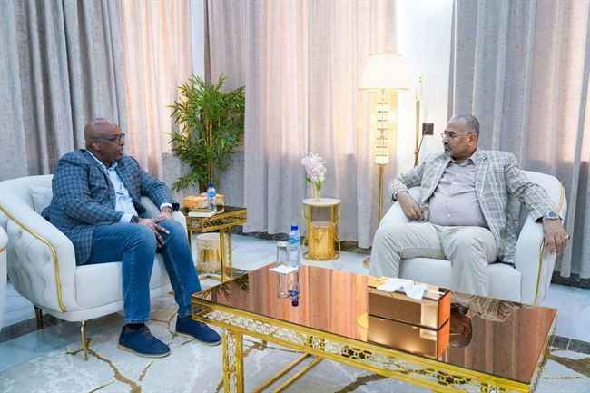 " الزُبيدي" يطّلع على جهود منظمات الأمم المتحدة لتوفير حلول مستدامة لمشكلة النزوح