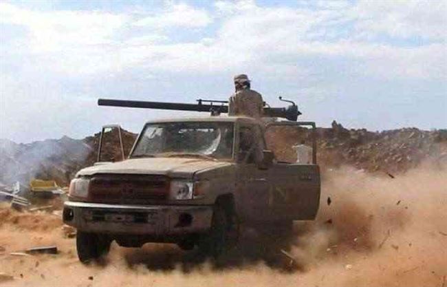 اندلاع مواجهات عنيفة بين المشتركة والحوثيين في تبة عثمان