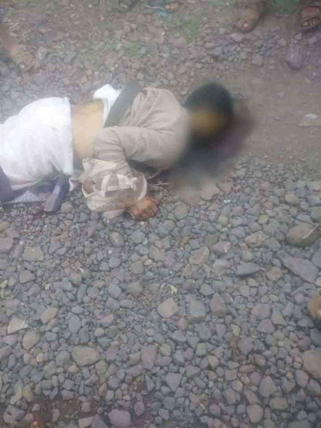 بضوء أخضر من خالد فاضل .. حشد الإخوان يذبح نجل قائد عسكري على طريقة داعش (صور)