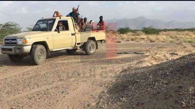 حصري.. مصرع 3 من أكبر خبراء العبوات في حيس والحوثي يستميت لإنتشال الجثث